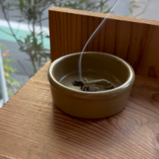 お香でもたきましょう