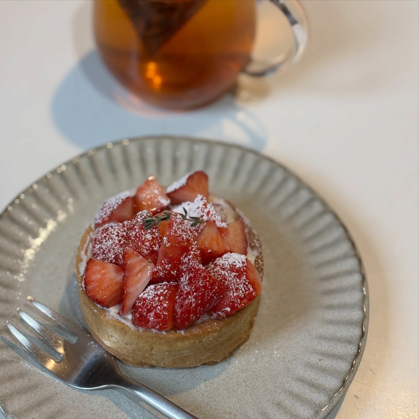 いちごタルト今週はいちごソースやフレッシュいちご、豆腐クリームを使ったタルト#ヴィーガン